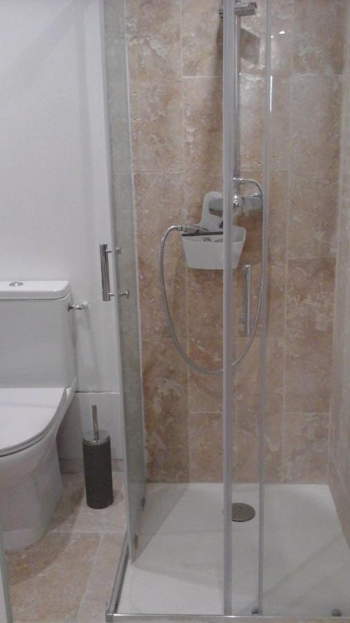 Hotel Kira Uzès Zewnętrze zdjęcie