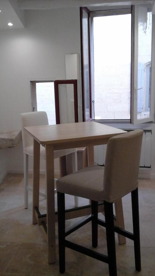 Hotel Kira Uzès Zewnętrze zdjęcie