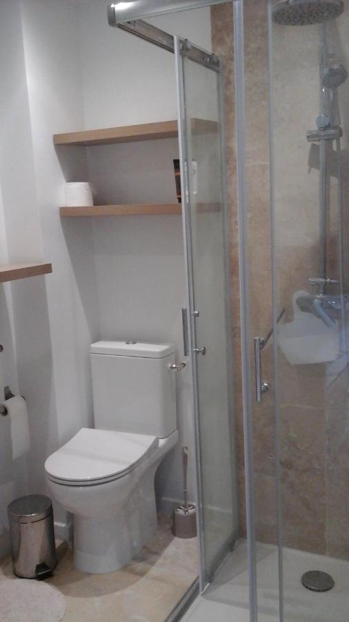 Hotel Kira Uzès Zewnętrze zdjęcie